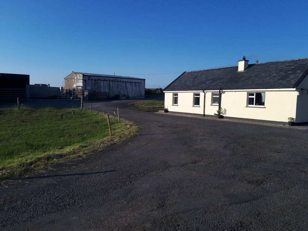 Doolin Farm Apartment ภายนอก รูปภาพ